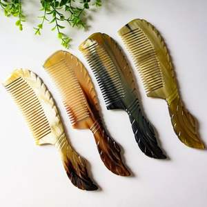 Peignes en corne de buffle naturelle de qualité supérieure, peignes à dents larges en bois de santal, peignes à cheveux en corne naturelle à dents larges pour boucler les cheveux, bon prix - Product Image 6