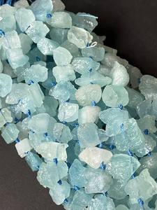 ลูกปัดอะความารีนธรรมชาติทรงก้อน รูปทรงสวยงาม พลอยสีน้ำเงินดิบ ร้อยเป็นเส้นเต็ม สำหรับทำเครื่องประดับ - Product Image 2