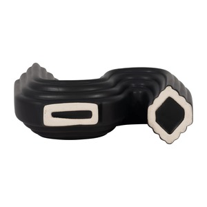 Vase unique en céramique noire, idéal pour la décoration moderne de la maison, centre de table de salon, événements festifs et présentation artistique, provenant d'Inde. - Product Image 5