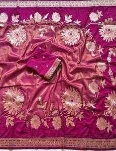 Sari de mariage haut de gamme en crêpe de Khaddi pur traditionnel, tissu Chinny Georgette, tissage jacquard scintillant, teinture artisanale pure, pièce unique - Product Image 3