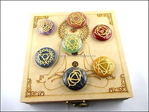 Vente en gros Cristal naturel à 7 chakras Forme ronde Guérison Reiki Ensembles Pierre à sculpter pour chakra et reiki avec boîte de KING GEMS - Product Image 2