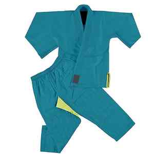 Kimono de judo professionnel robuste pour l'entraînement, tissu technique résistant, tenue de compétition durable, uniforme de judo et de karaté - Product Image 2