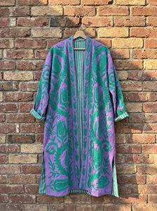 Elegante Chaqueta Larga de Terciopelo Bordado Morado con Diseño Floral Verde, Estilo Bohemio, Manga Larga, Ropa de Abrigo para Invierno - Product Image 5