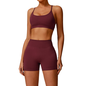 Ensemble de sport sans couture personnalisé avec logo OEM, soutien-gorge à col en V et short de compression taille haute élastique pour femme, grandes tailles - Product Image 2