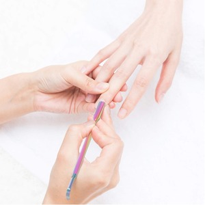 Empujador de Cutículas Profesional 2026 para Manicura, Removedor de Cutículas con Mango Estampado, Empujador de Cutículas de Doble Punta - Product Image 4