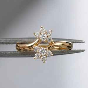 Anillo de lujo con diamantes cultivados en laboratorio, corte redondo, diseño floral, para mujer, oro sólido de 14K, regalo de boda para parejas - Product Image 6