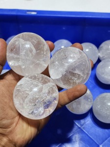 Esferas de Cuarzo Cristalino al por Mayor, Suministros Naturales Hechos a Mano, Bolas Impermeables, Piedras, Esferas de Cristal, Cristal Amayra, Gujarat - Product Image 5