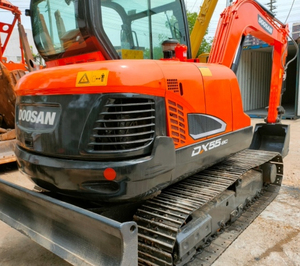 Mini-excavatrice Doosan DX55-5B compacte de 5,5 tonnes, excavatrice hydraulique pour travaux de terrassement et de construction, disponible au prix de gros. - Product Image 1