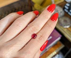 Rubí Rojo Corte Ovalado, Piedra Suelta Natural y Sintética, Tamaños Personalizados para Anillos y Colgantes - Product Image 3