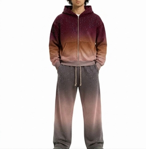 Ensemble de survêtement imprimé pour hommes avec pantalon de jogging assorti pour les boutiques de streetwear et les détaillants sportifs - Product Image 3