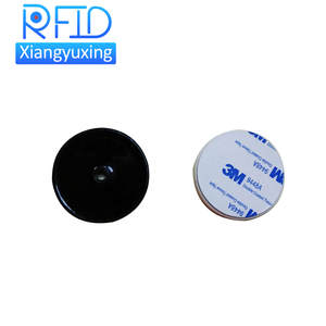 Adhésif 13.56mhz sur métal RFID personnalisé ABS plastique PPS NFC <span class=keywords><strong>Anti</strong></span> métal pièce étiquette <span class=keywords><strong>puce</strong></span> 125khz avec trou étanche pour atout - Product Image 4