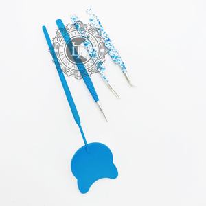 Pinzas de extensión de pestañas de punto plateado personalizables de alta calidad Recubrimiento de polvo profesional hecho a mano con etiqueta personalizada - Product Image 6