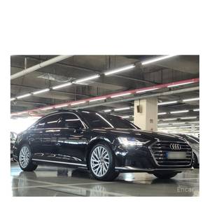 Audi A8 55 TFSI quattro LWB Modelo Diciembre 2021 con 65.550 km, Caja de Cambios Automática, Asientos de Cuero, Cámara Trasera - Product Image 4