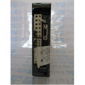 Produit de conducteurs de moteur d'entraînement de servo MR-J3-40B de Mitsubishi - Product Image 1