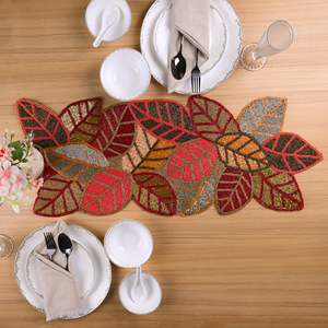 Collection de sets de table artisanaux de luxe à motifs végétaux - Product Image 6