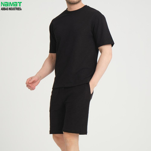 ชุดเสื้อยืดคอกลมและกางเกงขาสั้นผ้าฝ้ายสีดำสำหรับผู้ชาย แบรนด์ Naimat ชุดลำลองสำหรับฤดูร้อน ผ้าถัก สีพื้น ชุด 2 ชิ้น - Product Image 3