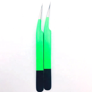 Pinzas de Precisión para Pestañas DANTRIC IMPLANTS T-005, Profesionales, de Acero Inoxidable, Color Rosa Intenso, con Punta de Fibra y Agarre de Diamante, Venta al Por Mayor - Product Image 1