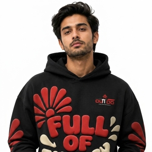 Sudadera con capucha para hombre con estampado puff, arte texturizado premium, tela resistente, interior de forro polar acogedor y corte contemporáneo de gran tamaño. - Product Image 5