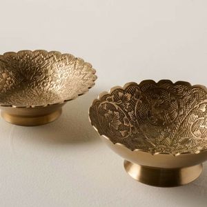 Unique Vintage Brass Bowl <b>Decorative</b> <b>Item</b> Serving Dish <b>For</b> Fruits Snacks Home <b>Kitchen</b> Table Elegant Design Piece - Product Image 1
