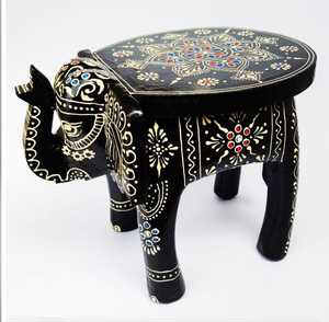 Taburete de Madera Hecho a Mano con Diseño de Mandala, Decoración Bohemia para el Hogar, Mesa con Patrón Negro y Dorado, Forma de Animal - Product Image 3