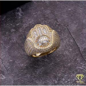 Anillo de Moissanita con Símbolo de Mano Audaz, Plata de Ley 925, Joyería de Lujo para Hombre - Product Image 2