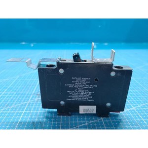 Disjoncteur magnétique CUTLER-HAMMER QCR1030T d'occasion – Pièces d'équipement semi-conducteur d'époque - Product Image 2