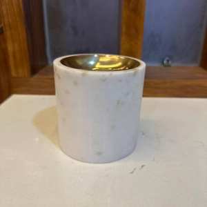 Brûleur d'encens artisanal en marbre écologique pour usage religieux, décoration intérieure, avec encens indien toutes saisons - Product Image 1