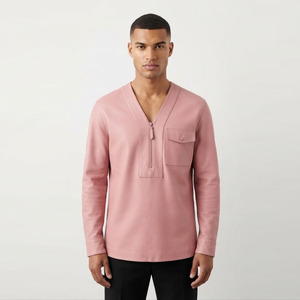 Camiseta de Diseño para Hombre, Cuello en V, Media Cremallera, Manga Larga, Ajustada, de Cuero Genuino Suave, Color Rosa - Product Image 1
