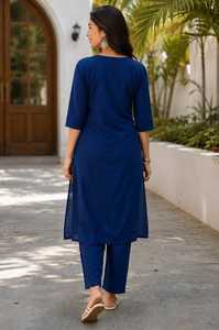Ensemble indien pakistanais brodé bleu pour femmes, ensemble kurta et pantalon, robe traditionnelle pour les fêtes, les mariages et les occasions festives, pour toutes les saisons - Product Image 3