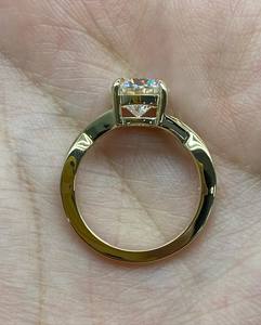 Anillo de Compromiso Solitario con Diamante Cultivado en Laboratorio de 2 Quilates, Corte Brillante Redondo, Certificado IGI - Product Image 3