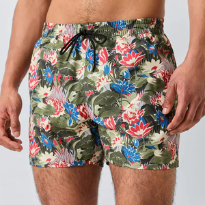 Pantalones cortos con estampado floral para hombre, cintura media, con cordón, secado rápido, ropa de baño informal, pantalones cortos 100% poliéster, ropa de playa - Product Image 4