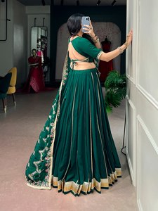 Conjunto de Lehenga Anarkali de Seda Bordada Verde, Corte Holgado y Largo hasta el Suelo, Ropa Formal Pakistaní para Mujer con Dupatta, Traje para Bodas y Fiestas - Product Image 6