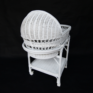Cuna de Mimbre Hecha a Mano para Bebé, Cuna de Ratán Sostenible con Ruedas y Estante, Muebles Modernos de Estilo Boho para Recién Nacidos - Product Image 5