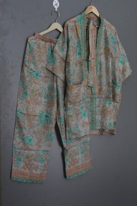 Ensemble pyjama kimono style sari en soie pour femme, vêtements de détente de luxe en satin, ensemble de nuit - Product Image 3