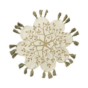 Alfombra Tejida a Mano Estilo Boho Flor de la Vida, Verde Salvia y Crema, con Pétalos Florales y Borlas, de Pelo Corto - Product Image 5