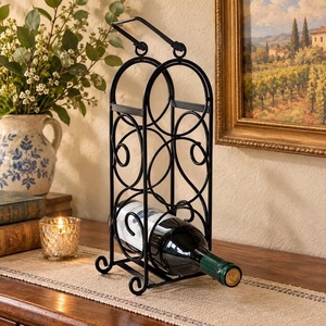 Présentoir à vin enroulable avec design à boucles ornées, finition métal noir, support de rangement pour bouteilles sur comptoir, autoportant - Product Image 1