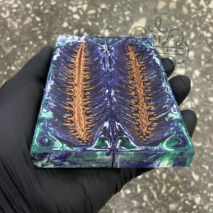 Nouvelles plaquettes de manche de couteau en résine époxy motif cône de pin au design unique, personnalisables pour la fabrication de manches de couteau - Product Image 5