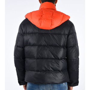 Veste matelassée légère et écologique pour homme, résistante à l'eau, coupe-vent personnalisée avec capuche et fermeture éclair, tissée unie, idéale pour l'hiver et toutes les conditions météorologiques - Product Image 3