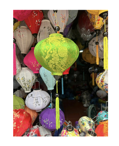 Linterna de Bambú y Seda Hecha a Mano para Decoración, Ligera, Duradera, Tradicional, Perfecta para Importación y Exportación - Product Image 1