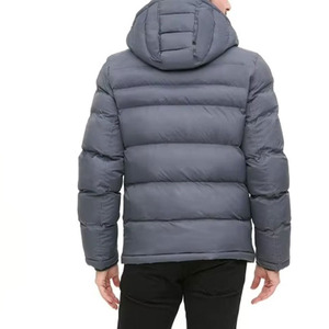 Veste d'hiver matelassée à capuche pour homme, couleur unie, coupe-vent, fermeture éclair, coupe classique, vêtement d'extérieur chaud - Product Image 3