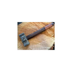Martillo Vikingo de Acero de Damasco Forjado a Mano con Mango de Madera y Acero, Textura Antideslizante, Herramienta Industrial de Alta Resistencia, Personalizable OEM - Product Image 1