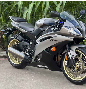 Moto sportive R6 haute performance, excellent état, démarrage à froid, quatre cylindres 600cc avec un son incroyable - Product Image 1