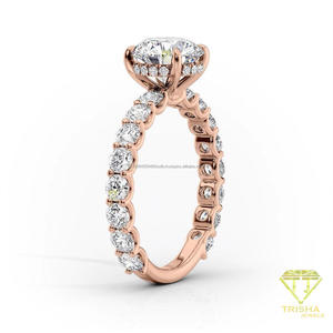 Bague en argent sterling 925 avec diamant de laboratoire taille ronde, finition dorée et pierres latérales rondes, bijoux de mariée élégants pour grossistes - Product Image 5