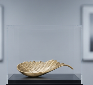 Décoration sculpturale contemporaine minimaliste en or texturé, objet d'art moulé, commande en gros, en stock - Product Image 2