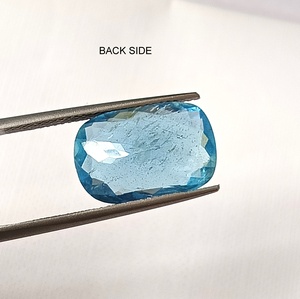 Pierre précieuse naturelle de 6,0 carats en aquamarine bleue vif, taille coussin, avec jeu de couleurs - Product Image 5