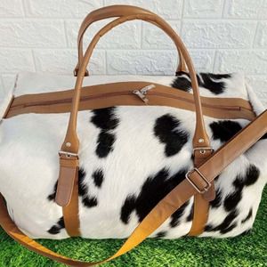 Sacs de voyage en cuir de vachette en gros, fournisseur OEM personnalisé, sacs de voyage en cuir de vachette de haute qualité et premium à vendre - Product Image 3