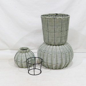 Ensemble de pots de fleurs en rotin moderne avec revêtement PE et design tressé circulaire pour la décoration intérieure, style minimaliste - Product Image 6