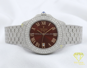 Montre à chiffres romains en diamant Moissanite VVS en acier inoxydable massif pour hommes et femmes par Trisha Jewels - Product Image 2