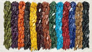 Vente en gros de perles ovales en résine sculptées de 25 mm |   Fournitures de fabrication de bijoux en acrylique gravé coloré - Product Image 2