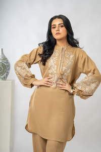 Conjunto de 2 Piezas de Algodón Tejido Casual Amarillo Claro, Shorts Bordados y Top Corto, Conjuntos Coordinados de Longitud Completa - Product Image 3